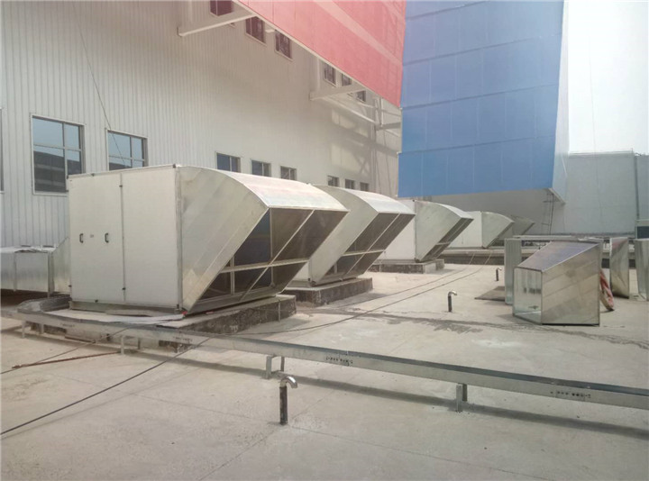 后傾柜式離心風(fēng)機使用現場(chǎng).jpg